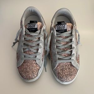 Women’s Golden Goose superstar sneakers